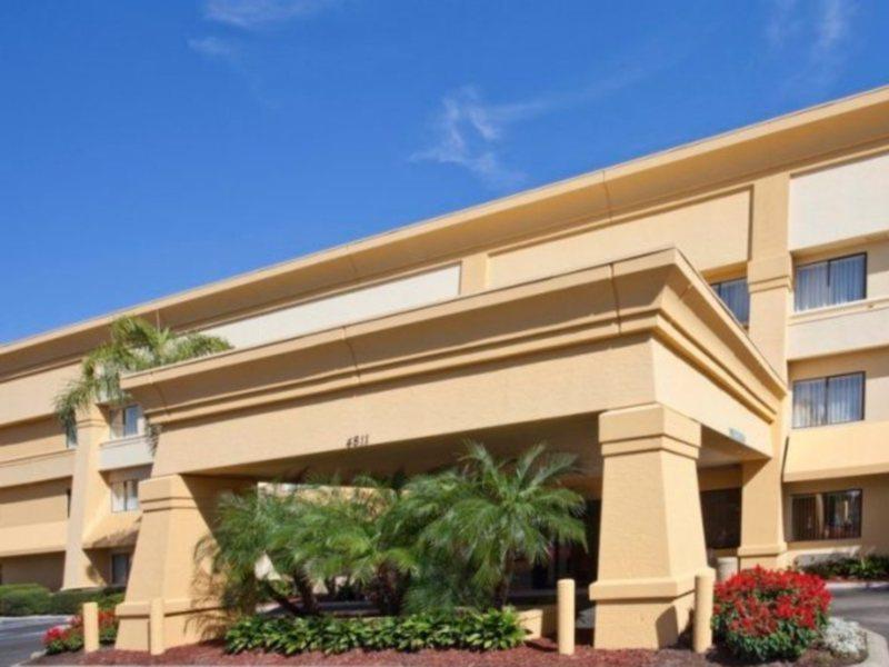 La Quinta By Wyndham Tampa Fairgrounds - Casino Hotel Екстериор снимка
