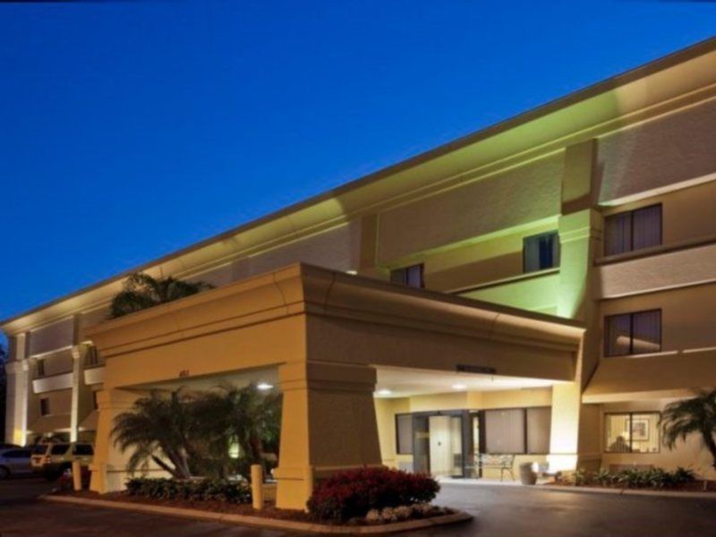 La Quinta By Wyndham Tampa Fairgrounds - Casino Hotel Mango Екстериор снимка